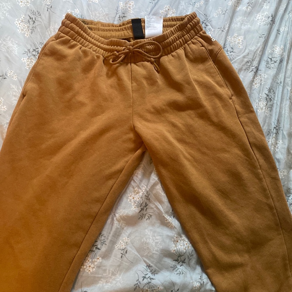 Adidas Caramel Sweatpants/Joggers. Size xs